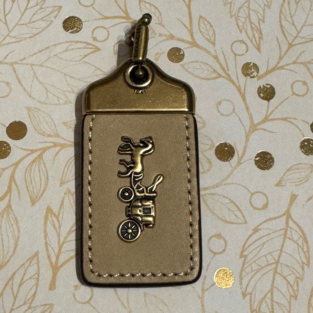 Coach 1941 Hangtag Beechwood